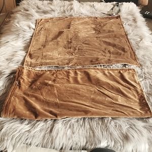 NWOT Decorative Velvet Throw Pillow Cover Soft Chocolate Pillow square